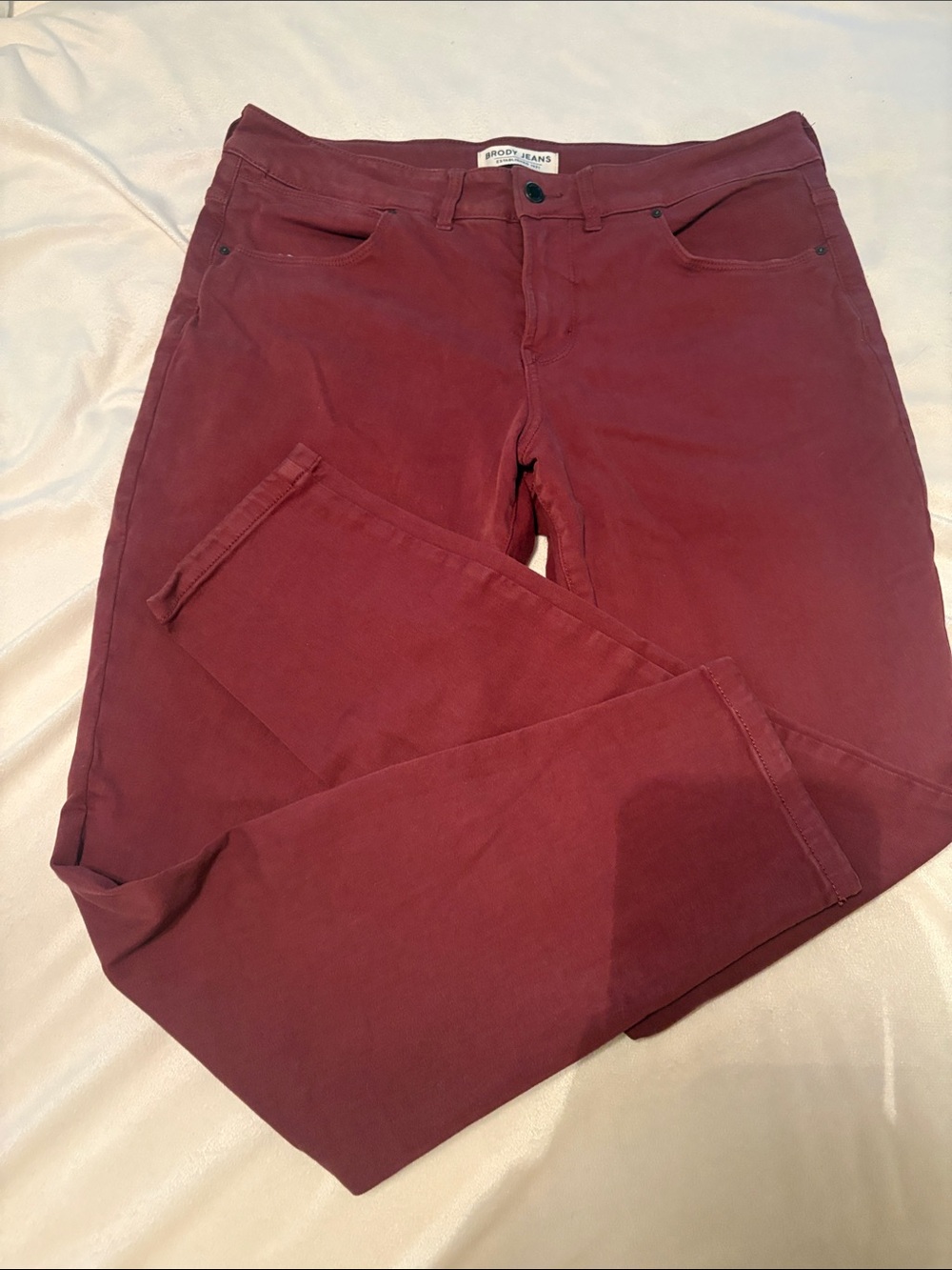 Pants in Deep Burgundy